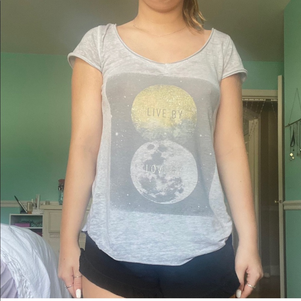 HOLLISTER “LIVE BY LOVE BY” TEE